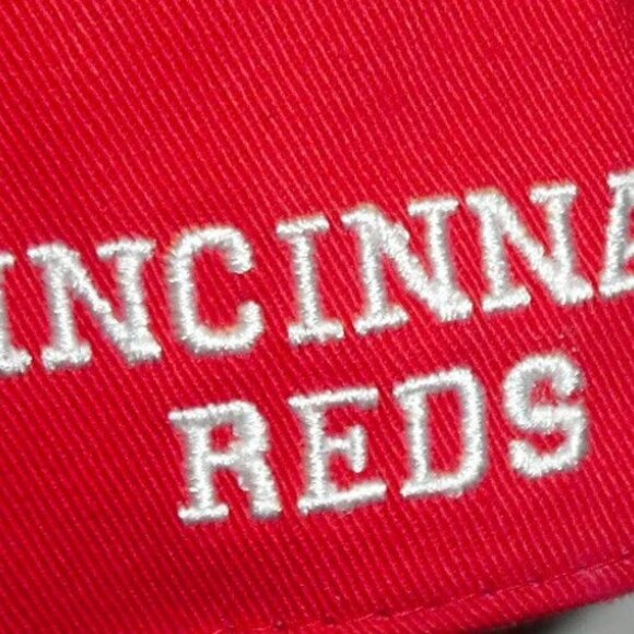 Ken Griffey Jr. Cincinnati Reds Mens Vintage Adjustable Red Strapback hat New - Picture 2 of 5